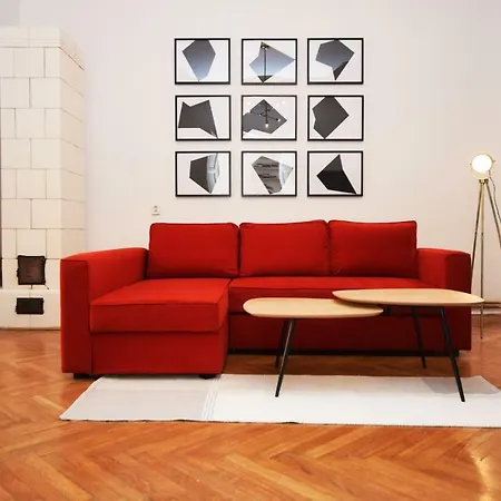 아파트 New Central Apt With Great City Vibes!