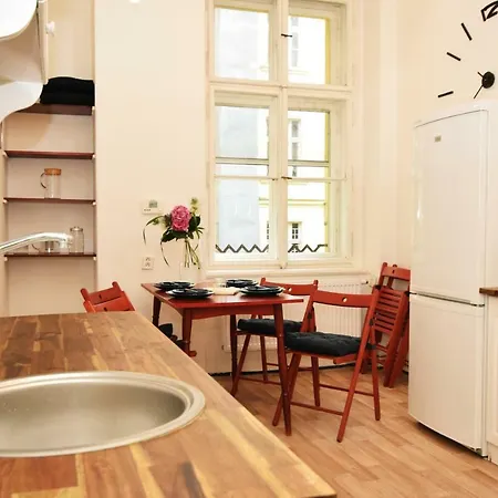 New Central Apt With Great City Vibes! 프라하